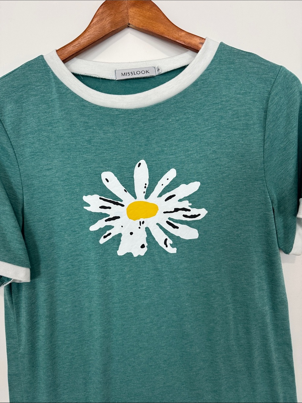 MISSLOOK Green Ringer Tee with White Daisy